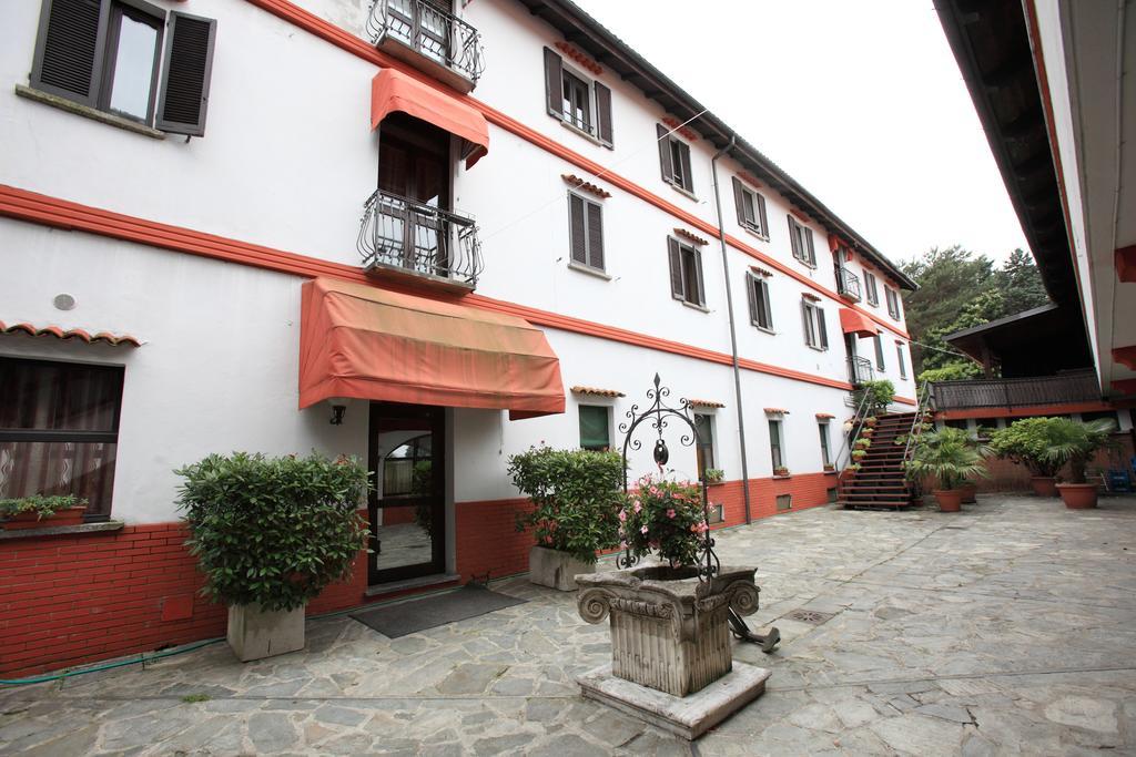 Il Castello B&B Varallo Pombia Eksteriør billede