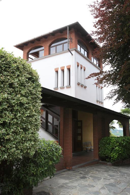 Il Castello B&B Varallo Pombia Eksteriør billede