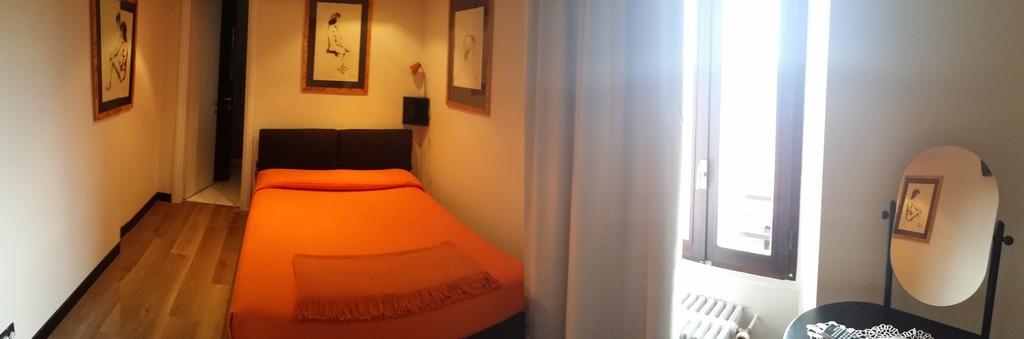 Il Castello B&B Varallo Pombia Eksteriør billede